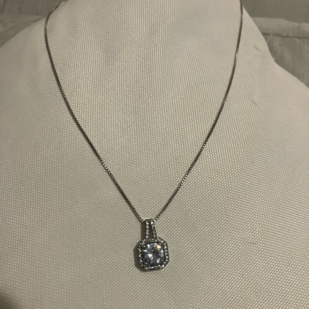 925 Sterling Silver Cubic Zirconia Pendant Necklace